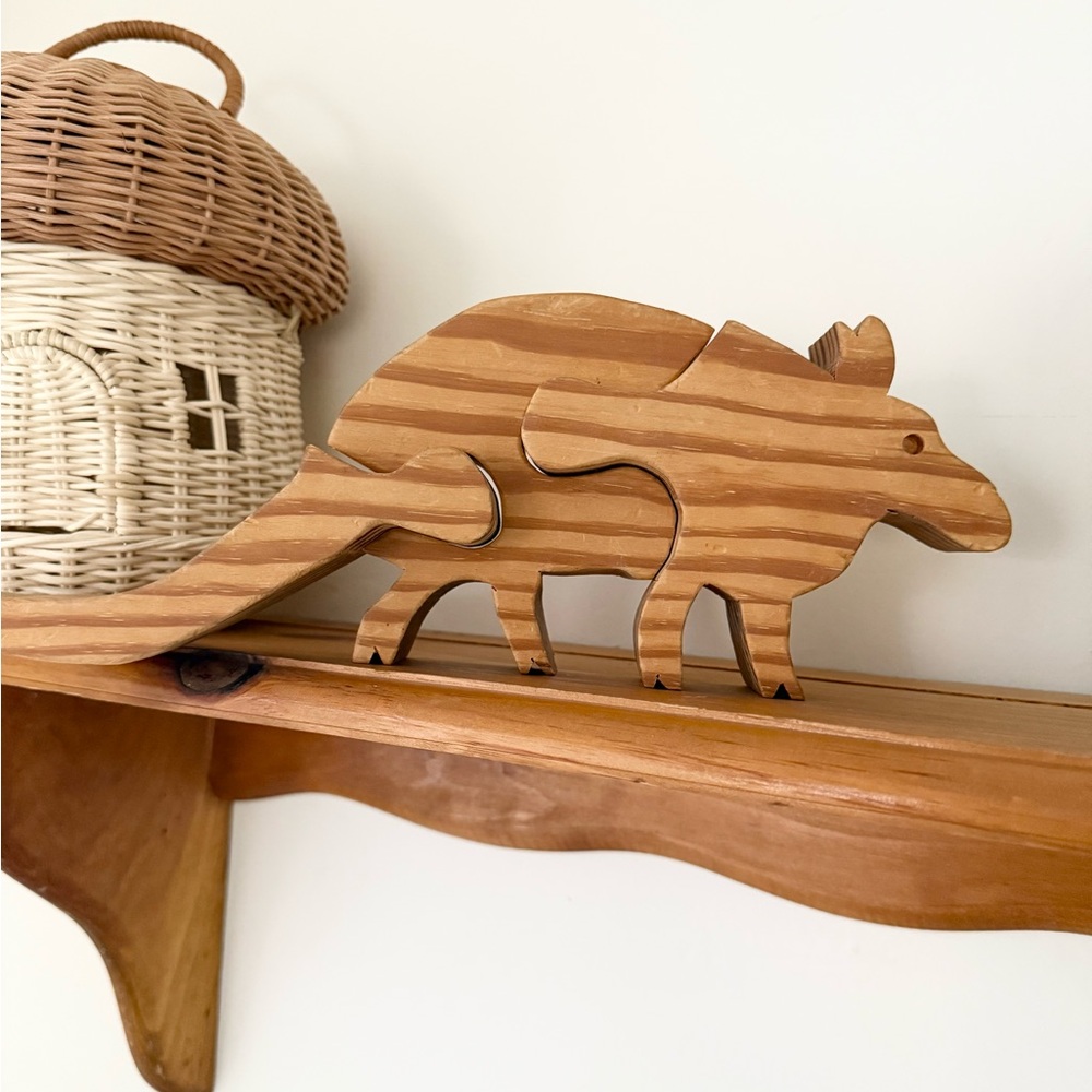 Wooden Ardvark Armadillo Puzzle Shelf Sitter Toy